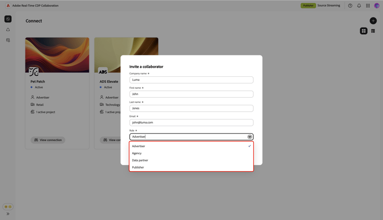 Das Dialogfeld „Mitarbeiter einladen“ mit hervorgehobenem Dropdown-Menü „Rolle“.