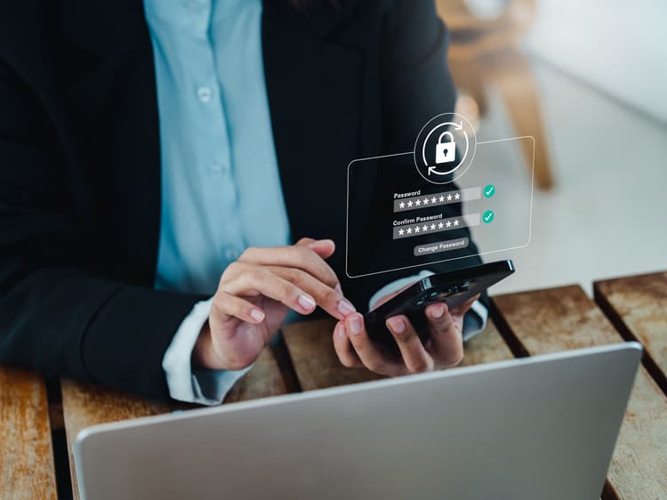 Restrict access to assets in Experience Manager