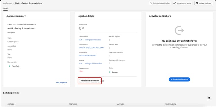 The Refresh data expiration button is highlighted within the audience details page.