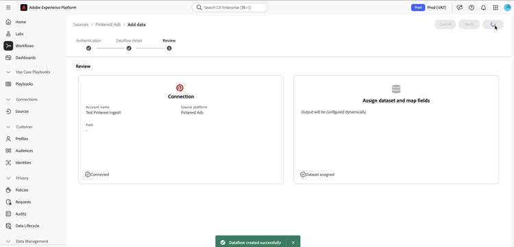 L’étape Détails du flux de données affiche les champs de nom et de description, avec des alertes facultatives pour le début de l’exécution, la réussite et l’échec.