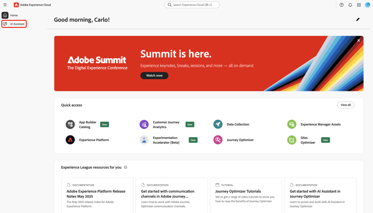 La pagina Home di Experience Cloud con licona Assistente IA selezionata nel menu di navigazione a sinistra.