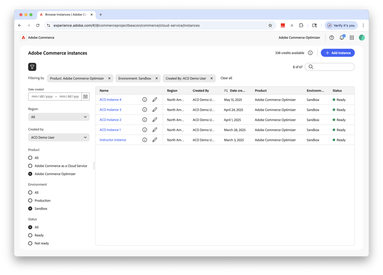 Adobe Commerce Cloud 製品インスタンスの検索およびフィルターオプションを表示するダッシュボード ​