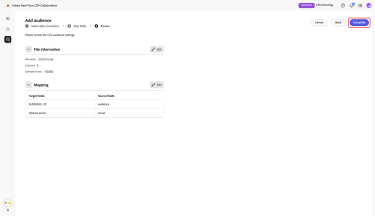 CSV ファイル情報やフィールドマッピングの詳細など、アップロード設定の概要を確認します。