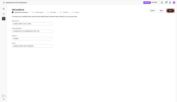 共有名、アカウント ID、スキーマ、ビューのフィールドを含むSnowflake Share接続フォームが入力され、「次へ」ボタンがハイライト表示されます。