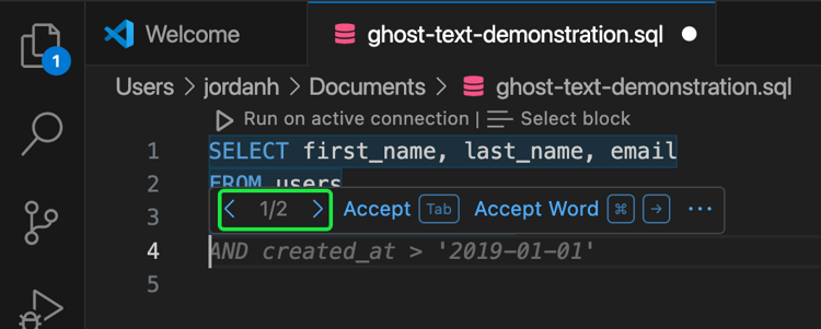 Copilot 대체 제안 패널을 표시하는 VS Code 편집기입니다.