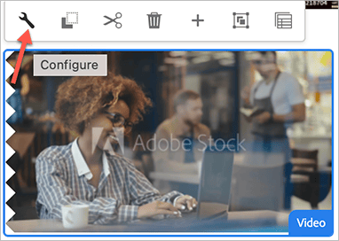 Imagem de ativo de vídeo selecionada com seta apontando para o ícone Configurar, retratado como uma chave inglesa. na barra de ferramentas