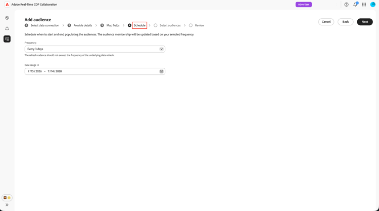 A tela de configurações de agendamento com opções de frequência de atualização e configuração de intervalo de datas