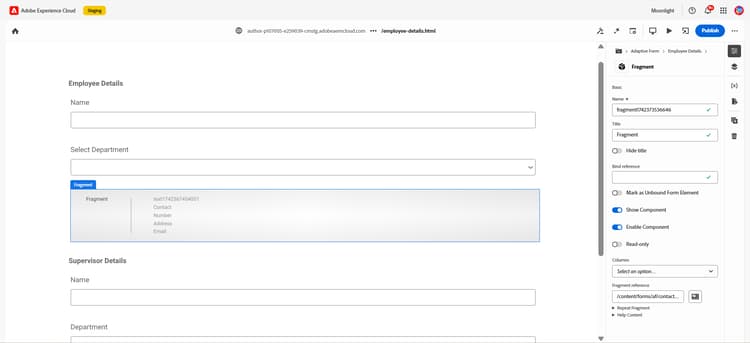 Skärmbild som visar kontaktinformationsfragmentet som har integrerats i ett medarbetarformulär i den universella redigeraren och som visar hur fragment behåller sin struktur när de återanvänds