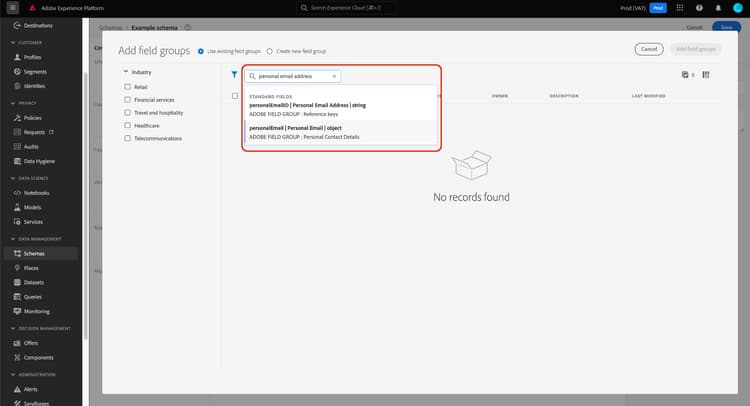 突出显示具有Add field groups搜索功能的Standard fields对话框。